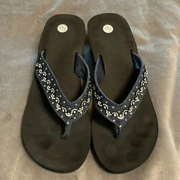 Dress Barn Shoes - 💛 jean with rhinestone sandals